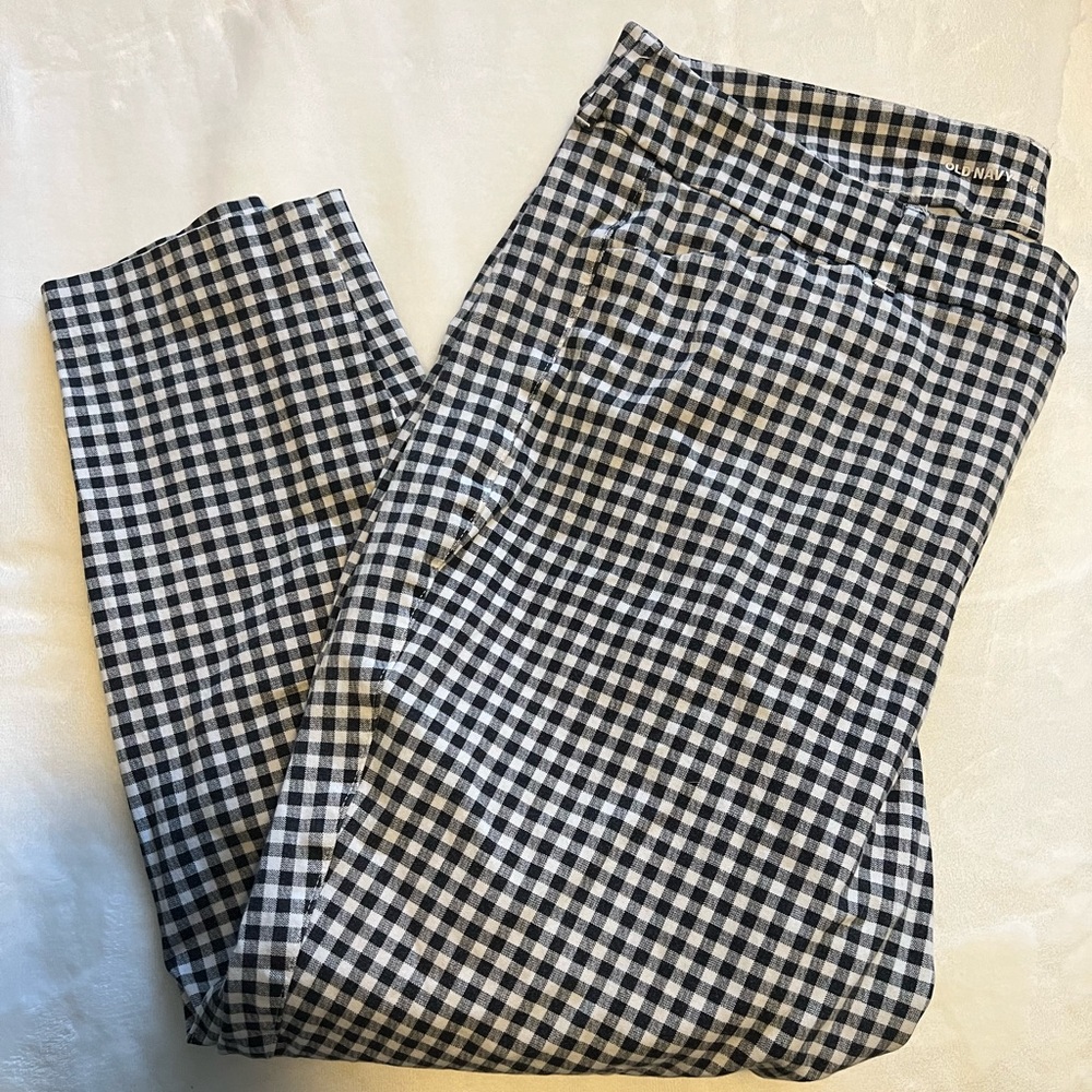 Old Navy Women’s High Waisted Pixie Skinny Ankle Pant